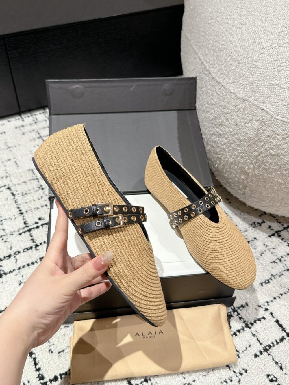 ALAÏA Woven Double-Buckle Mary Jane Flats - Picture 5 of 9